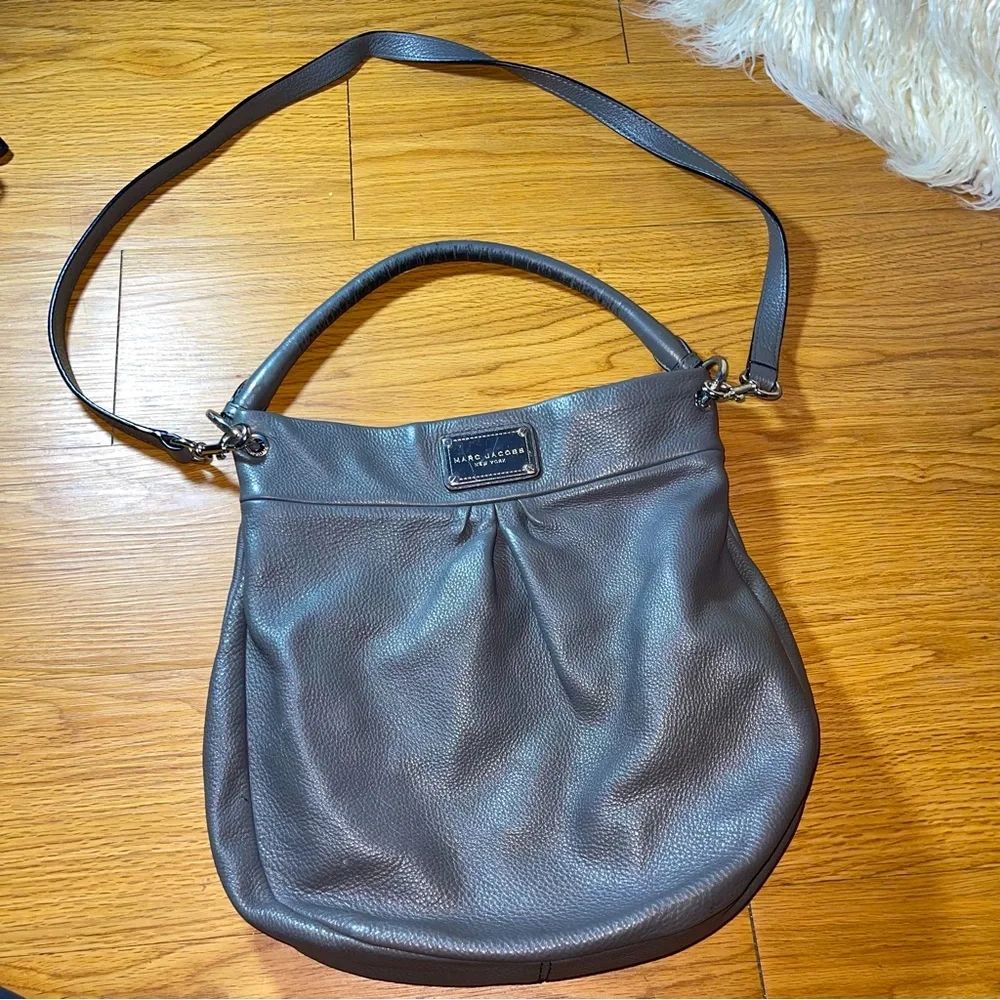 Marc Jacobs Gray Pebbled Leather Hobo Shoulder Crossbody Bag | Silver Hardware